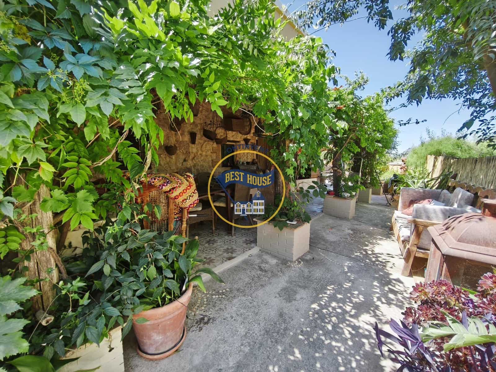 4 slaapkamer Villa te koop in Alcoy / Alcoi - € 198.000 (Ref: 9913338)