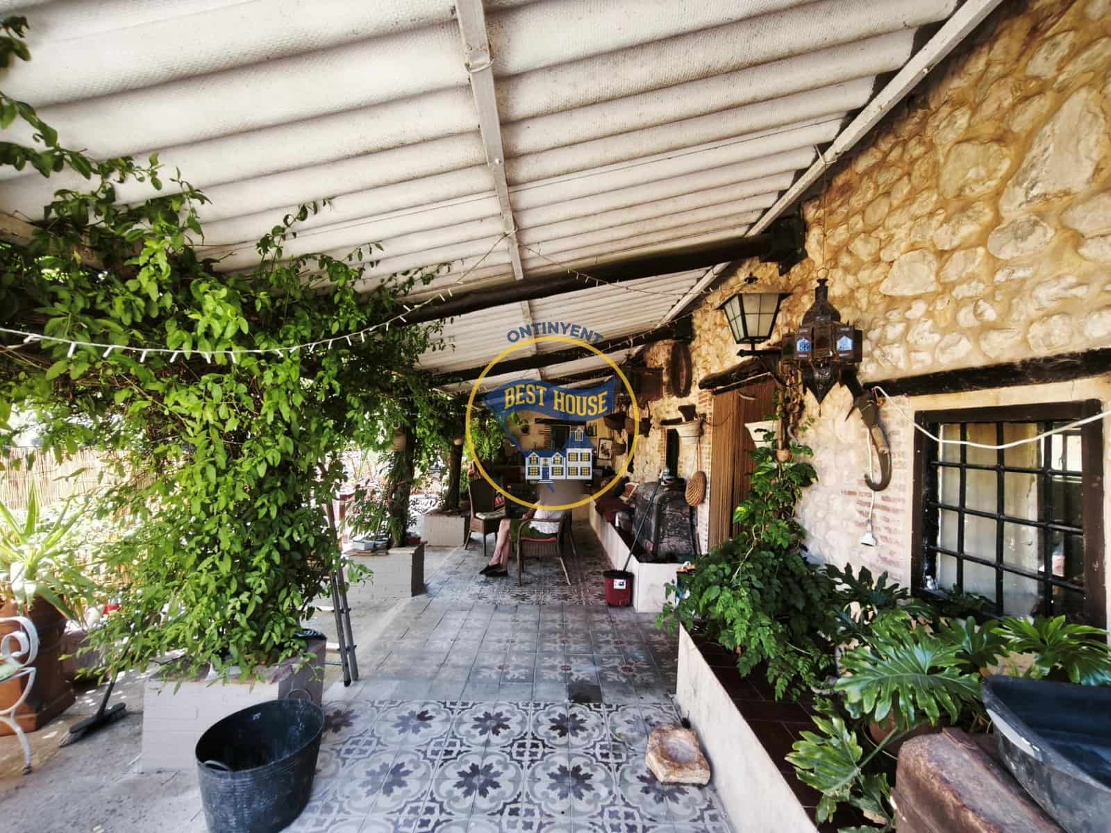 4 slaapkamer Villa te koop in Alcoy / Alcoi - € 198.000 (Ref: 9913338)