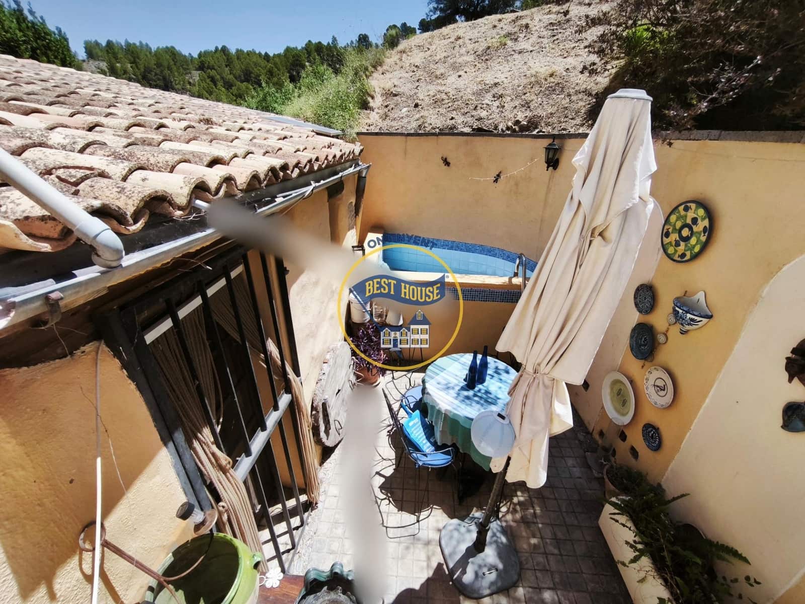 4 slaapkamer Villa te koop in Alcoy / Alcoi - € 198.000 (Ref: 9913338)
