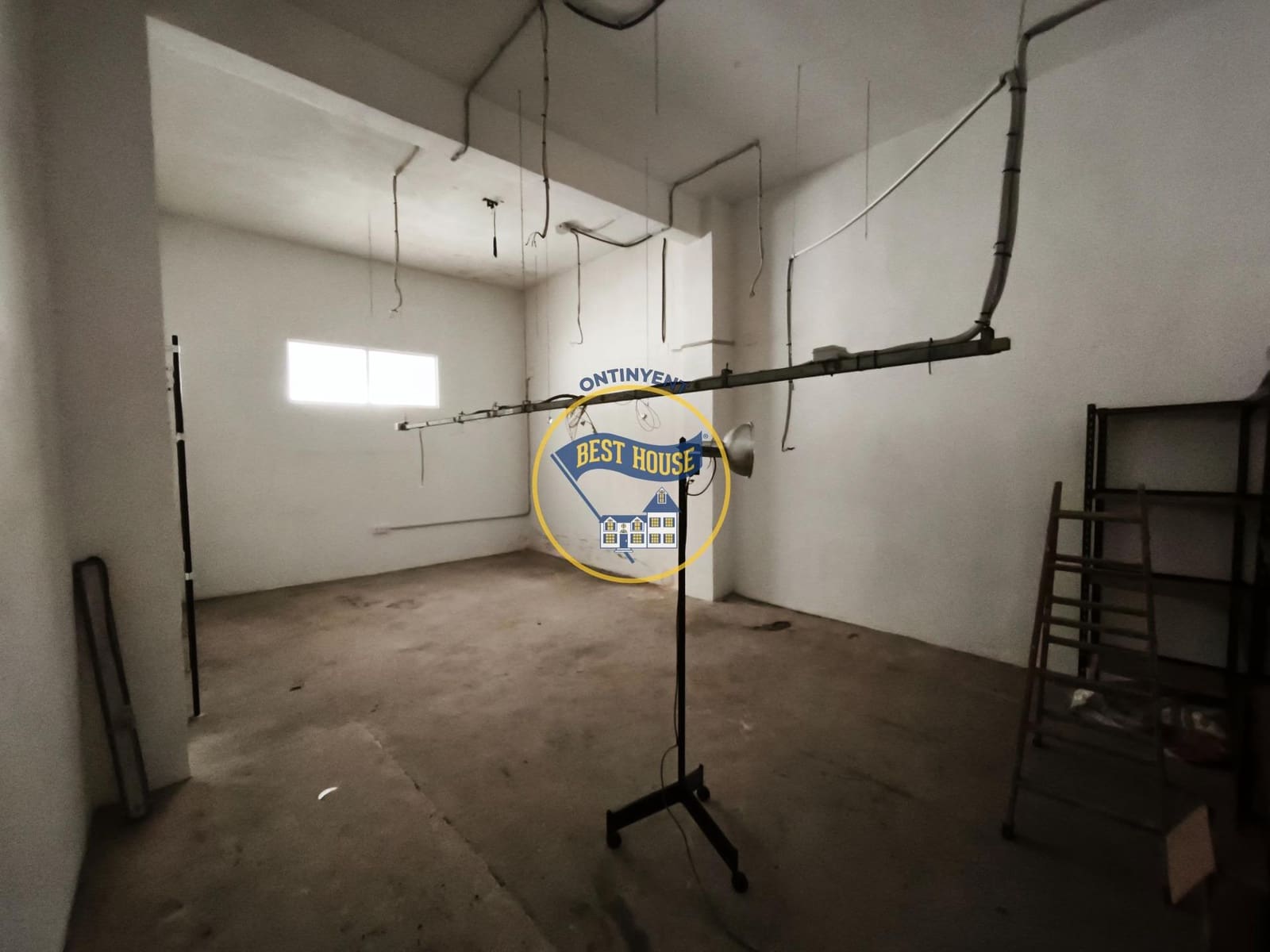 Kommersiell til salgs i Ontinyent - € 260 000 (Ref: 9924739)