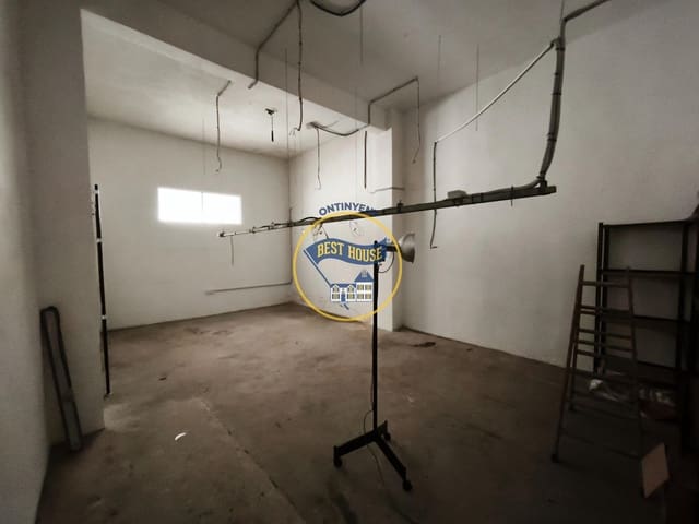 Comercial para venda em Ontinyent - 260 000 € (Ref: 9924739)