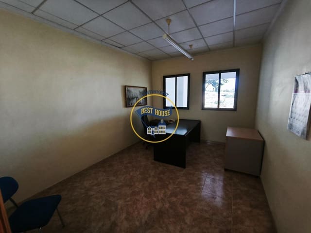 Comercial para venda em Ontinyent - 260 000 € (Ref: 9924739)