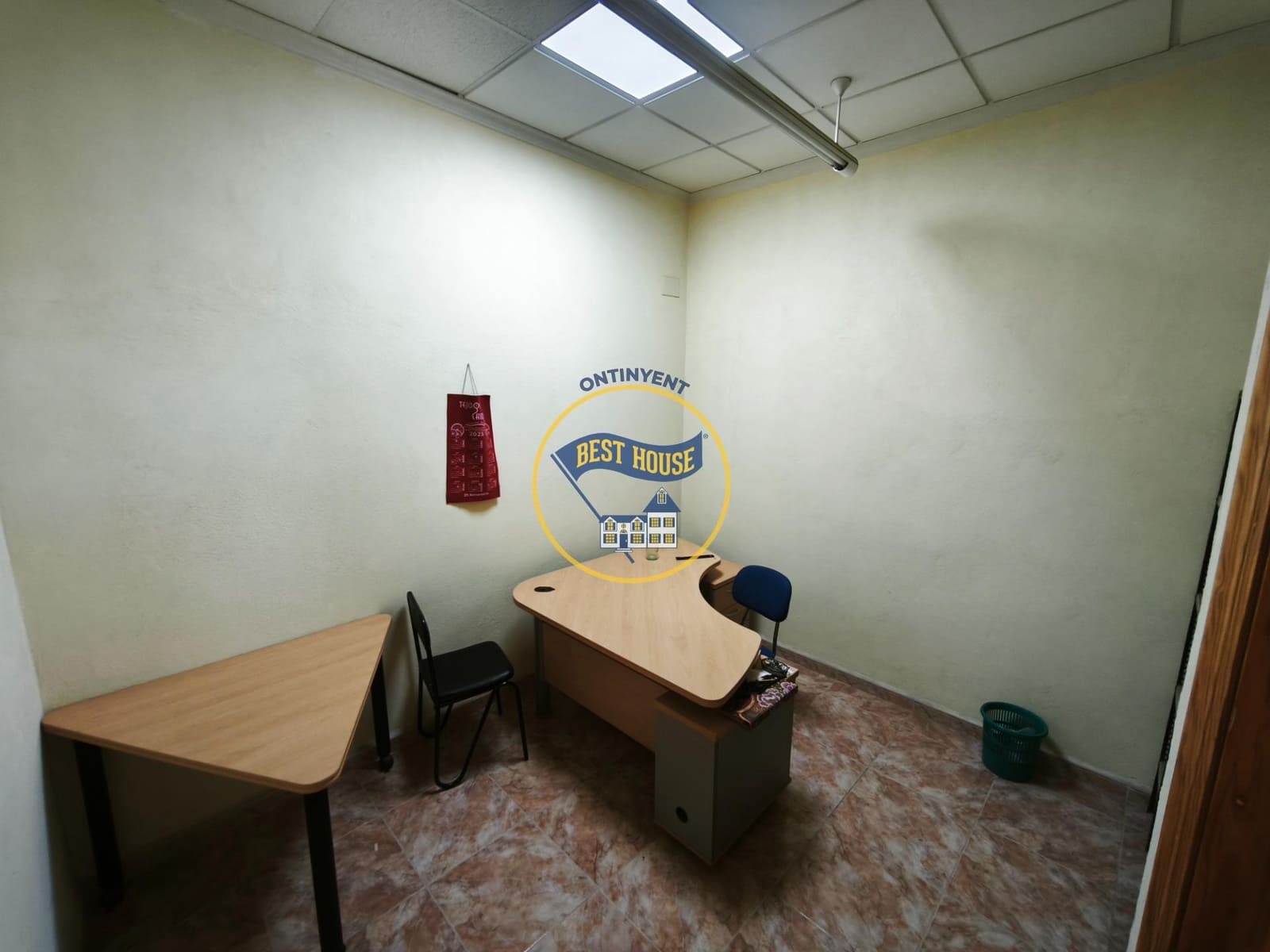 Kommersiell til salgs i Ontinyent - € 260 000 (Ref: 9924739)
