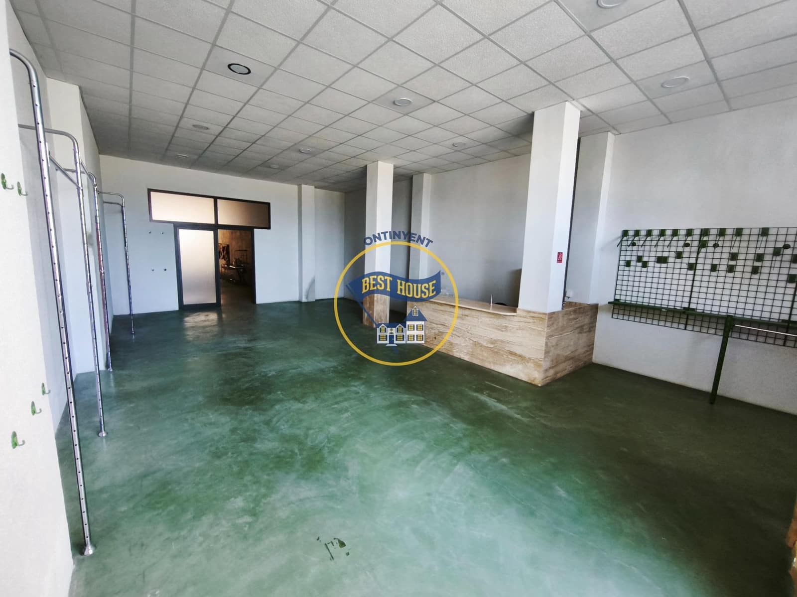 Kommersiell til salgs i Ontinyent - € 260 000 (Ref: 9924739)