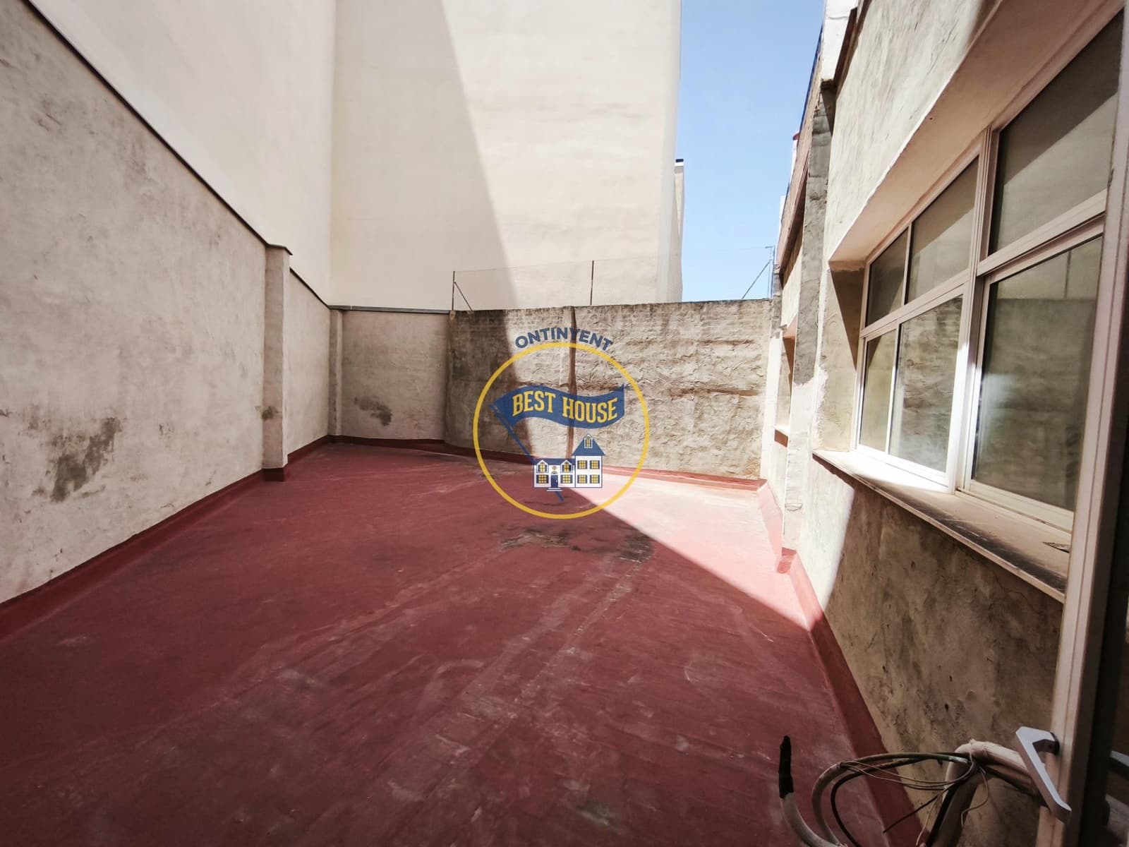 Kommersiell til salgs i Ontinyent - € 260 000 (Ref: 9924739)