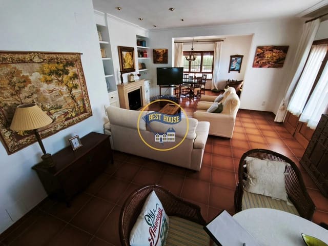 4 Zimmer Villa zu verkaufen in Ontinyent mit Pool - 570.000 € (Ref: 9938363)