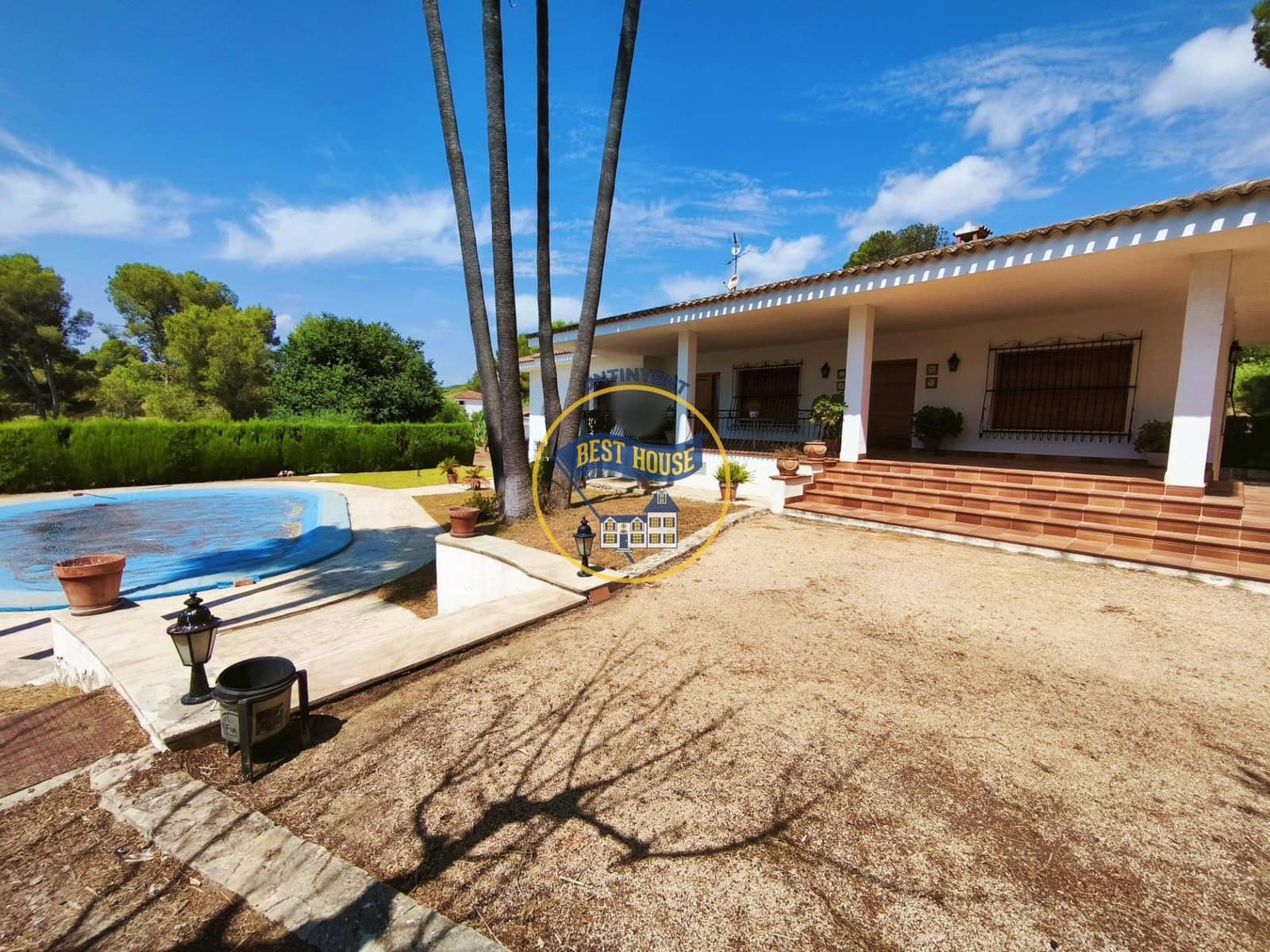 4 Zimmer Villa zu verkaufen in Ontinyent mit Pool - 570.000 € (Ref: 9938363)