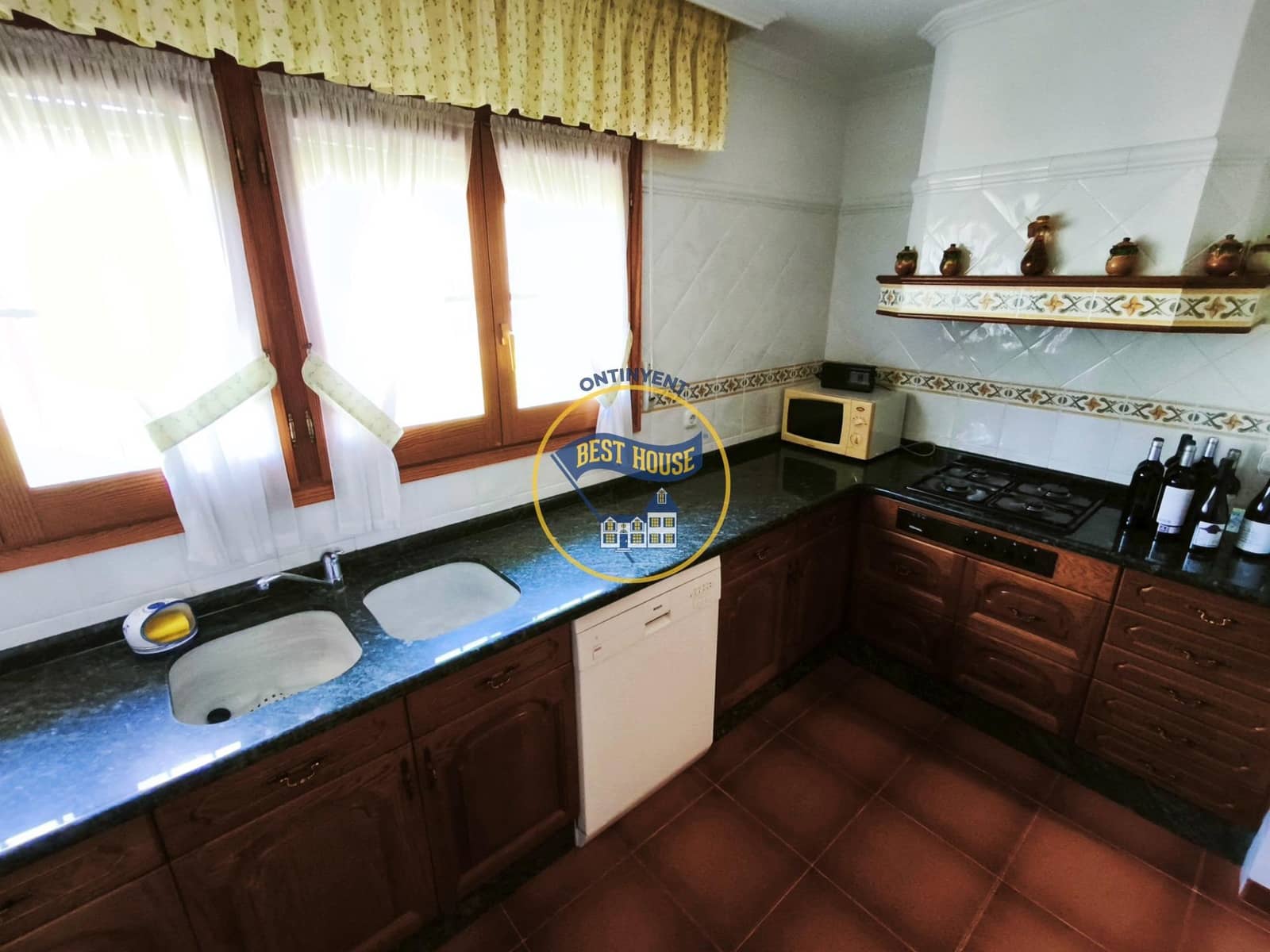 4 Zimmer Villa zu verkaufen in Ontinyent mit Pool - 570.000 € (Ref: 9938363)