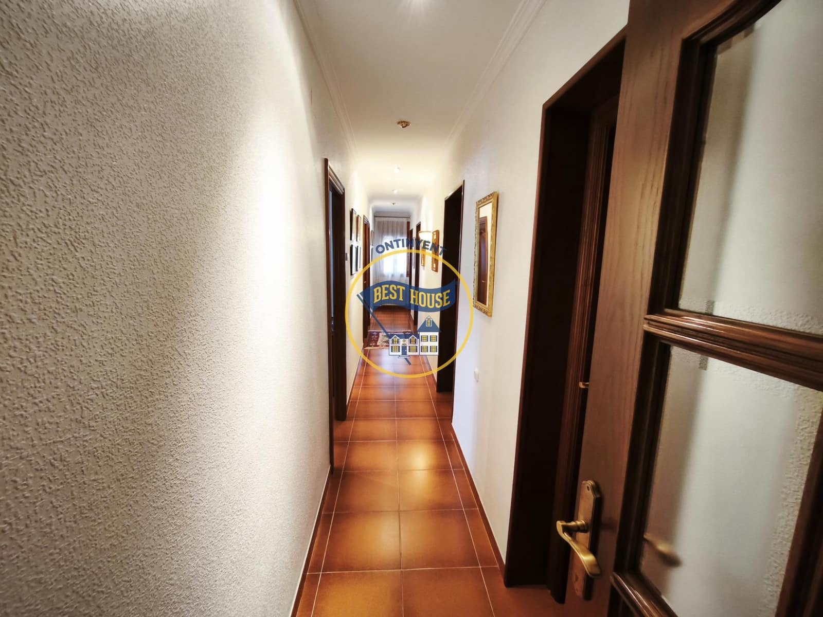 4 Zimmer Villa zu verkaufen in Ontinyent mit Pool - 570.000 € (Ref: 9938363)