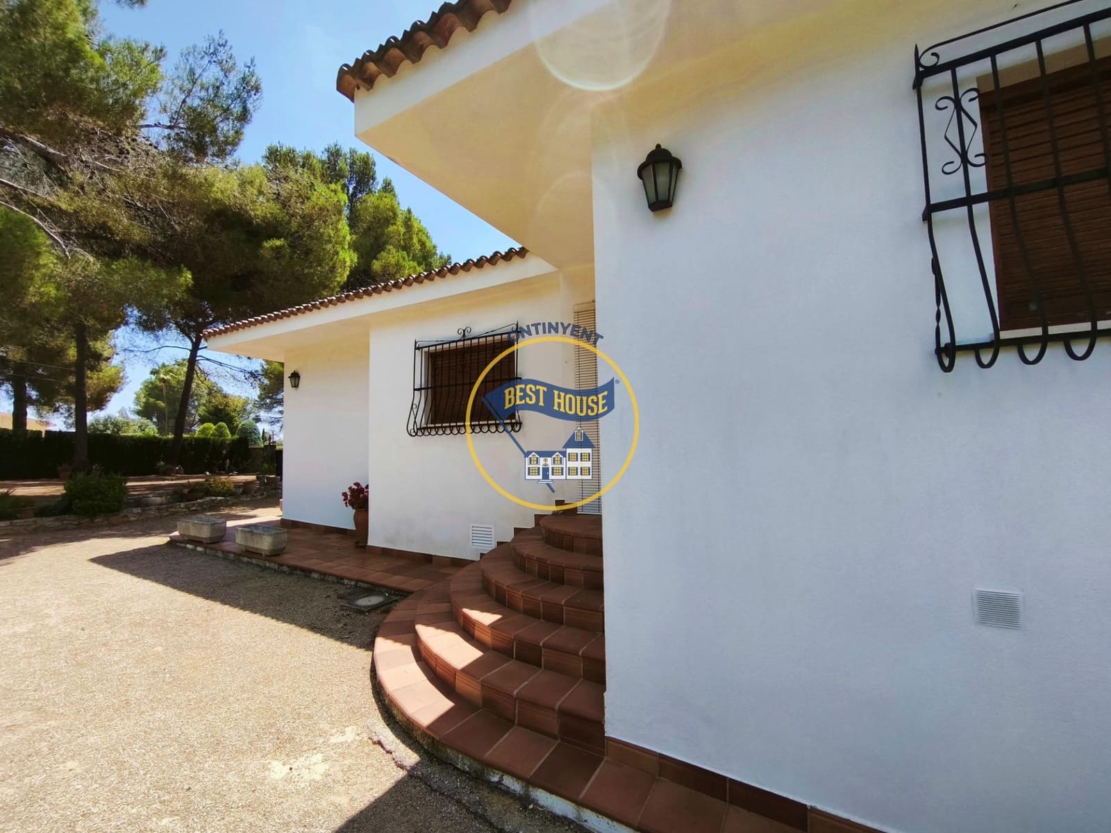 4 Zimmer Villa zu verkaufen in Ontinyent mit Pool - 570.000 € (Ref: 9938363)