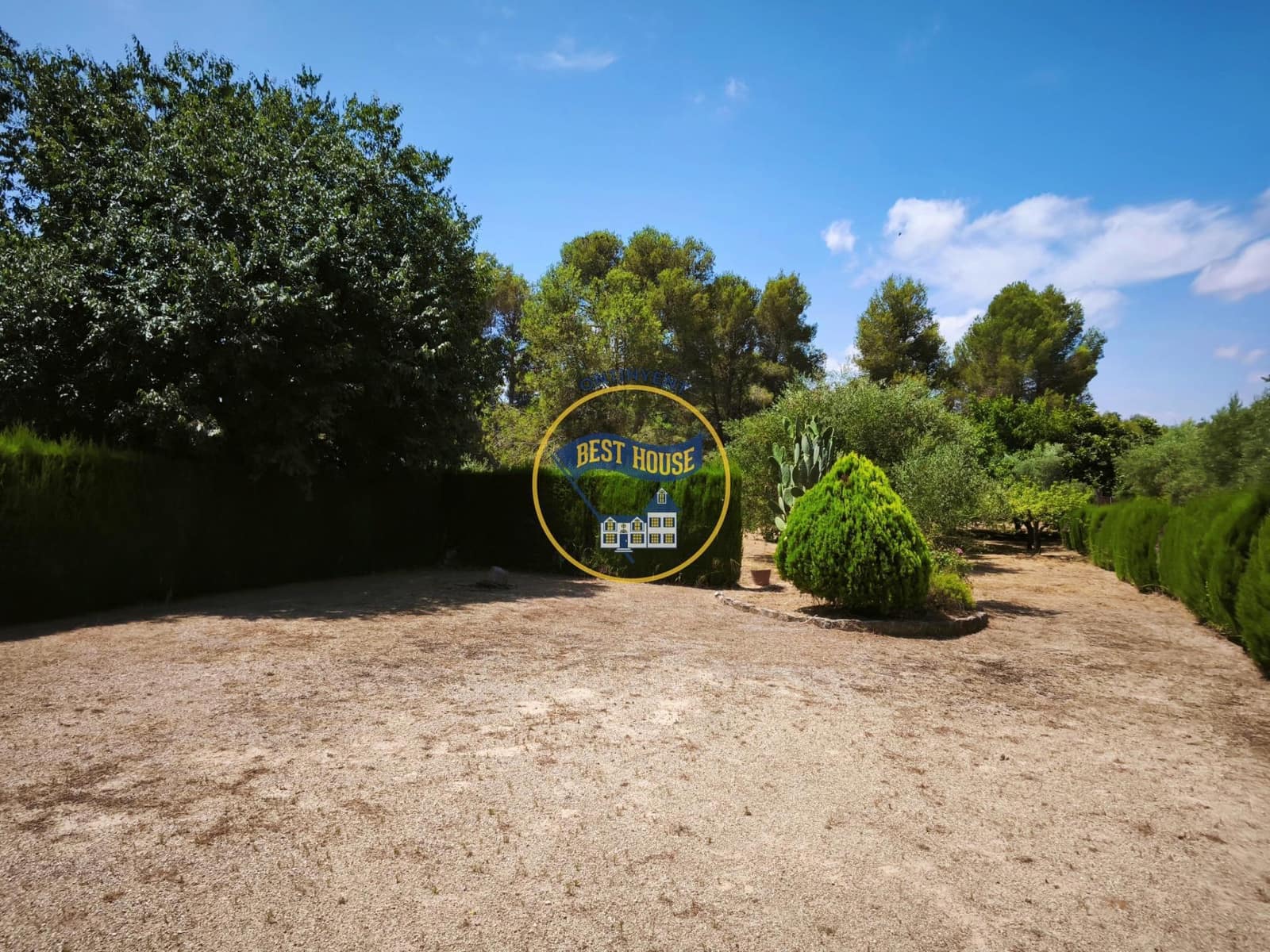 4 Zimmer Villa zu verkaufen in Ontinyent mit Pool - 570.000 € (Ref: 9938363)