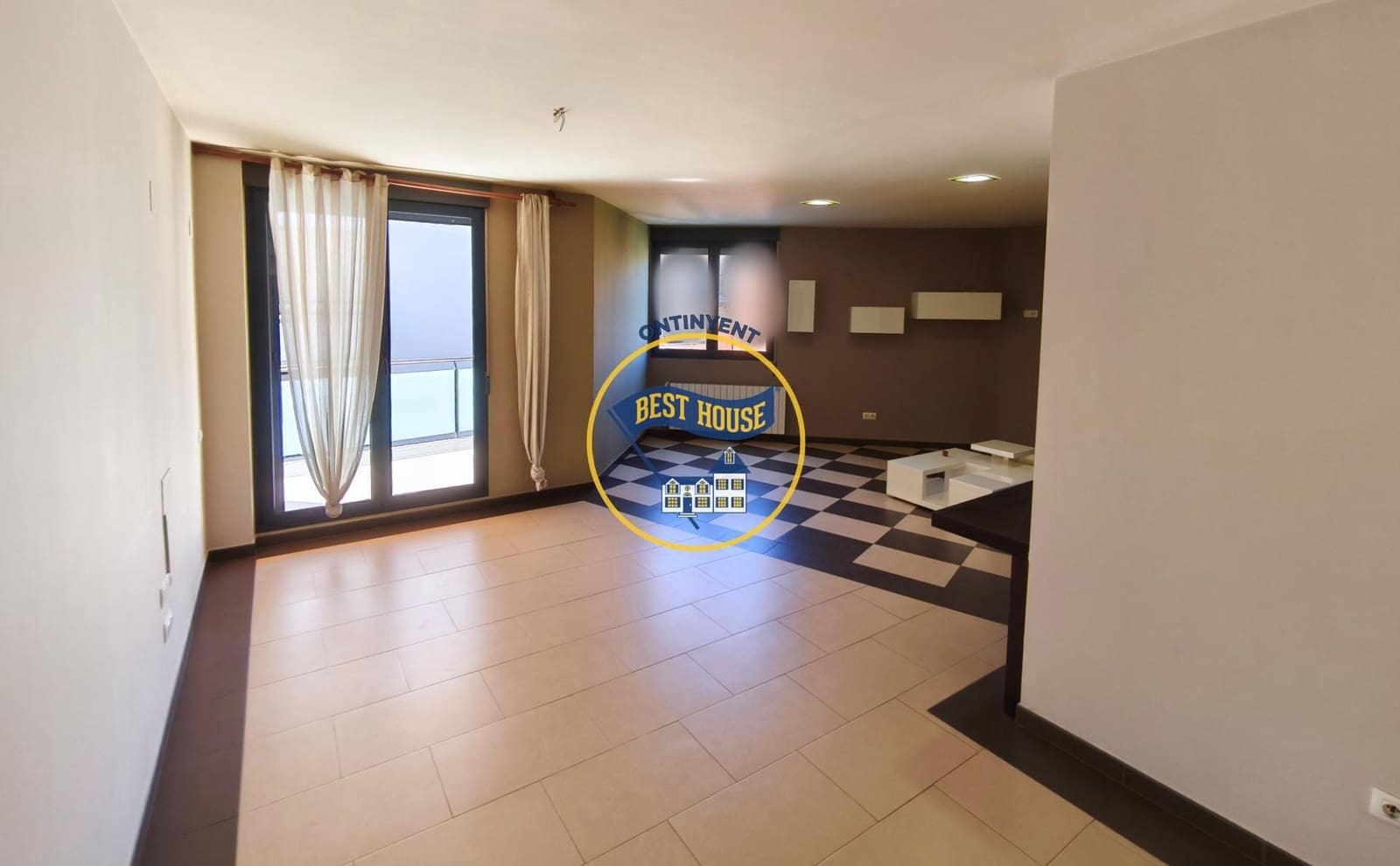 3 bedroom Flat for sale in Agullent with garage - € 160,000 (Ref: 9965456)