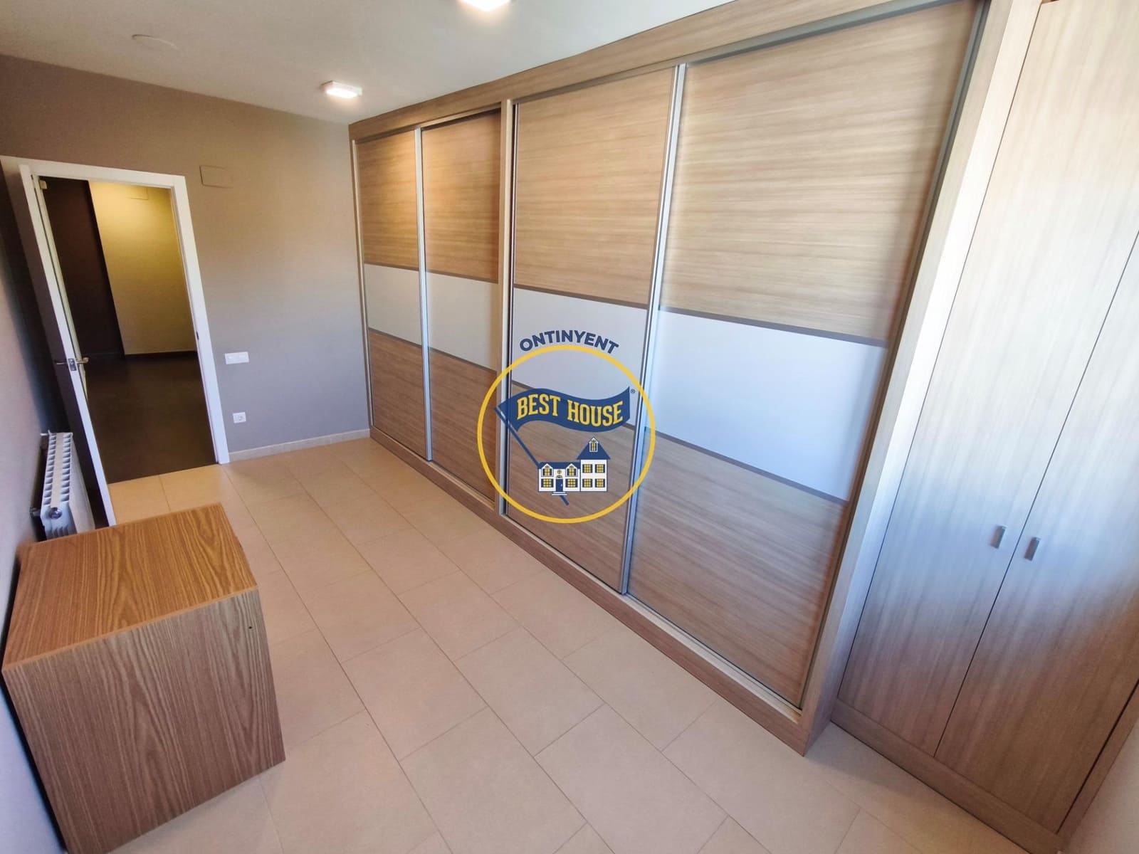 3 bedroom Flat for sale in Agullent with garage - € 160,000 (Ref: 9965456)