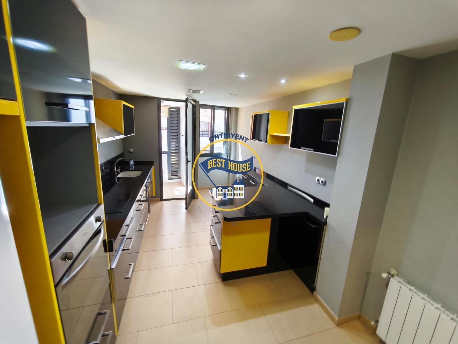 3 bedroom Flat for sale in Agullent with garage - € 160,000 (Ref: 9965456)