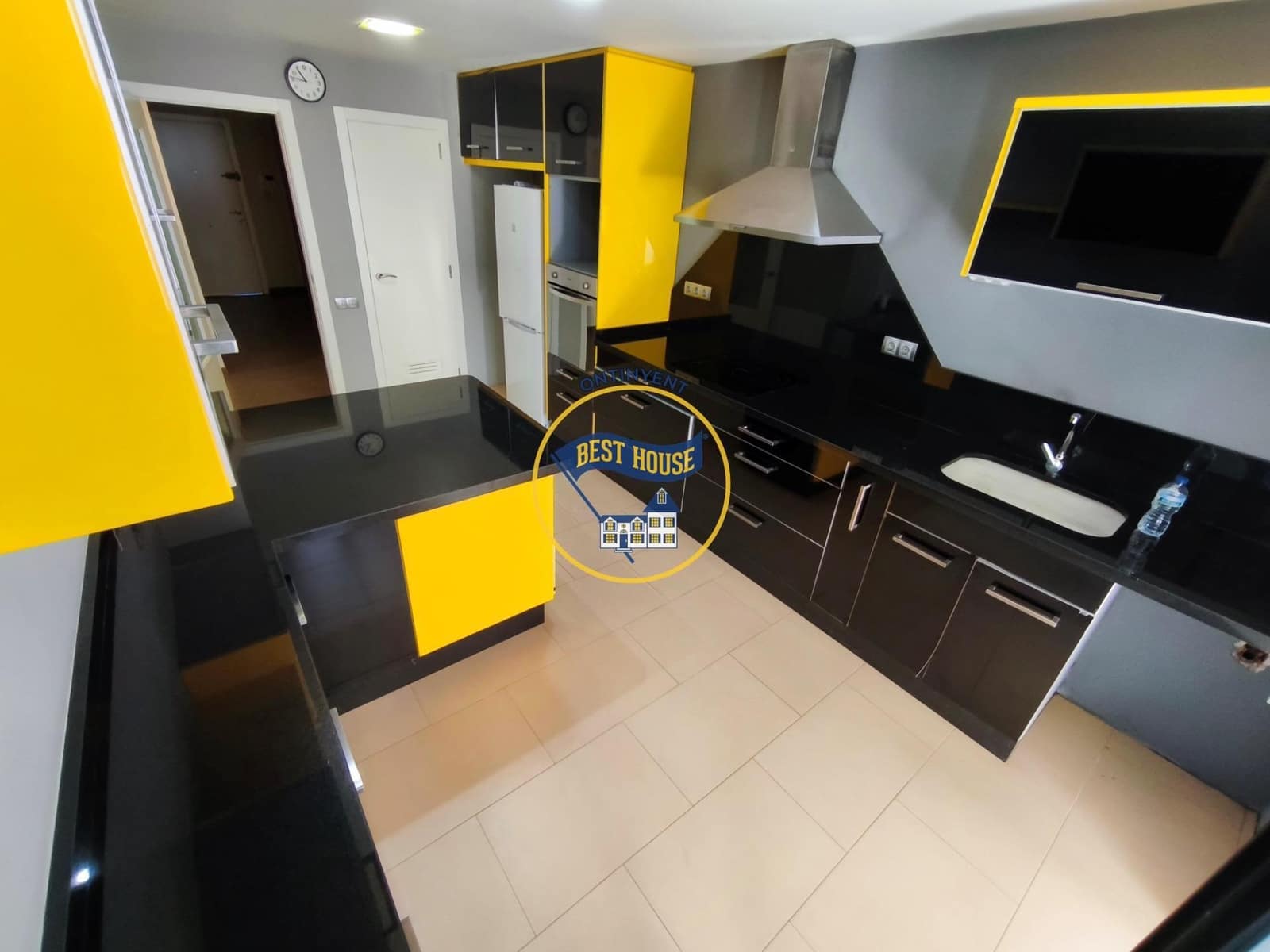 3 bedroom Flat for sale in Agullent with garage - € 160,000 (Ref: 9965456)