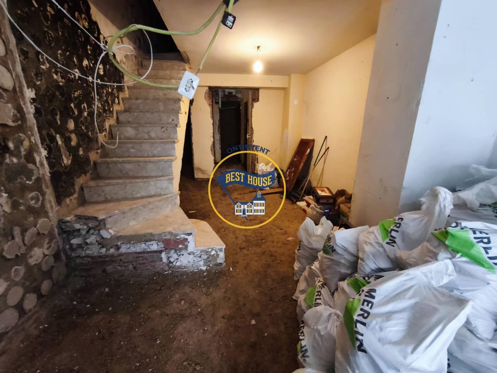5 quarto Casa em Banda para venda em Albaida - 75 000 € (Ref: 9966782)