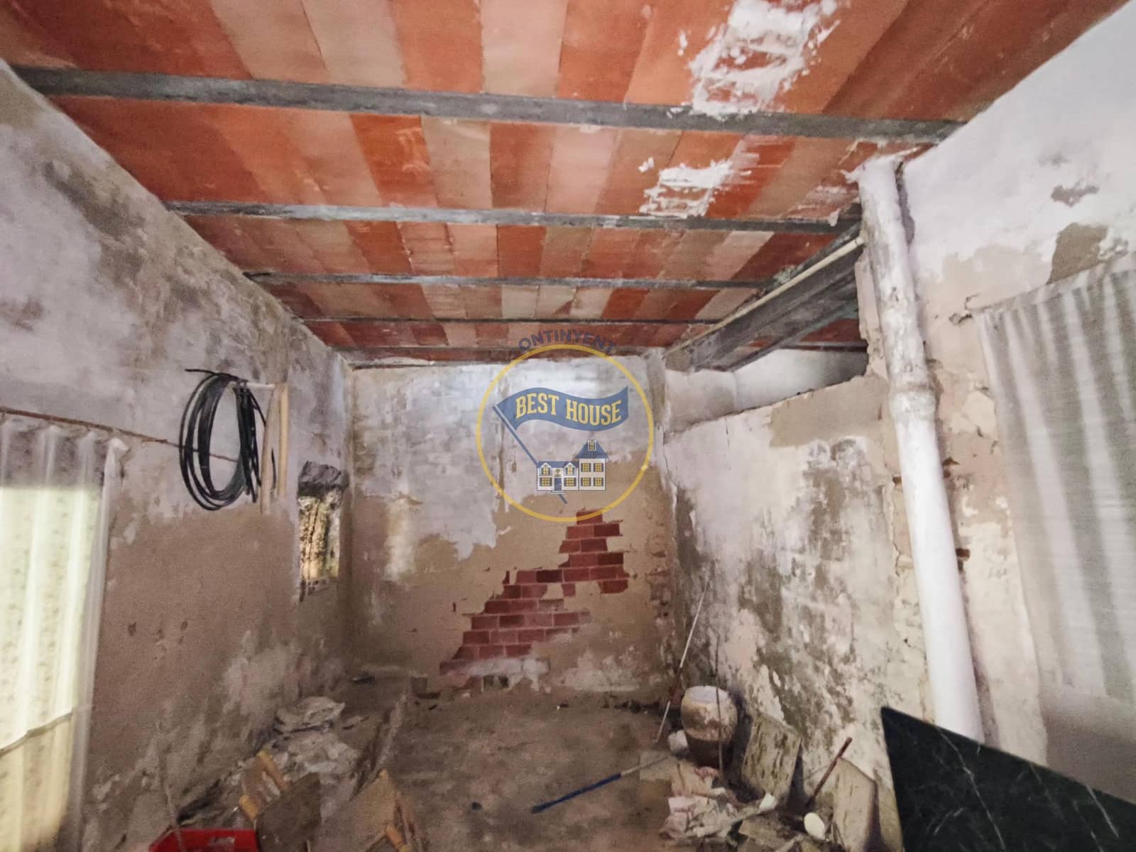 7 quarto Casa em Banda para venda em Albaida - 50 000 € (Ref: 9966783)