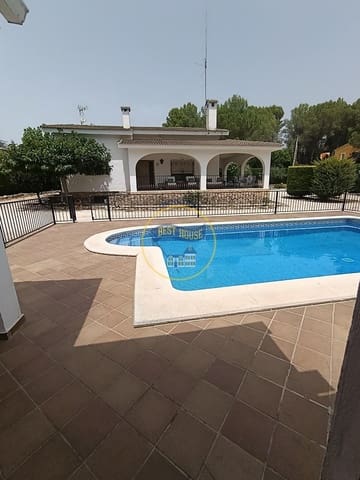 4 soveværelse Villa til salg i Ontinyent med swimmingpool garage - € 400.000 (Ref: 9975591)