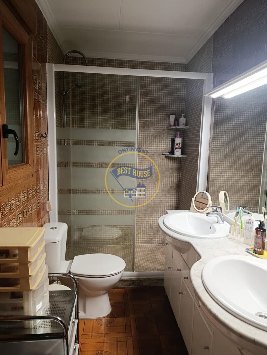 4 soveværelse Villa til salg i Ontinyent med swimmingpool garage - € 400.000 (Ref: 9975591)