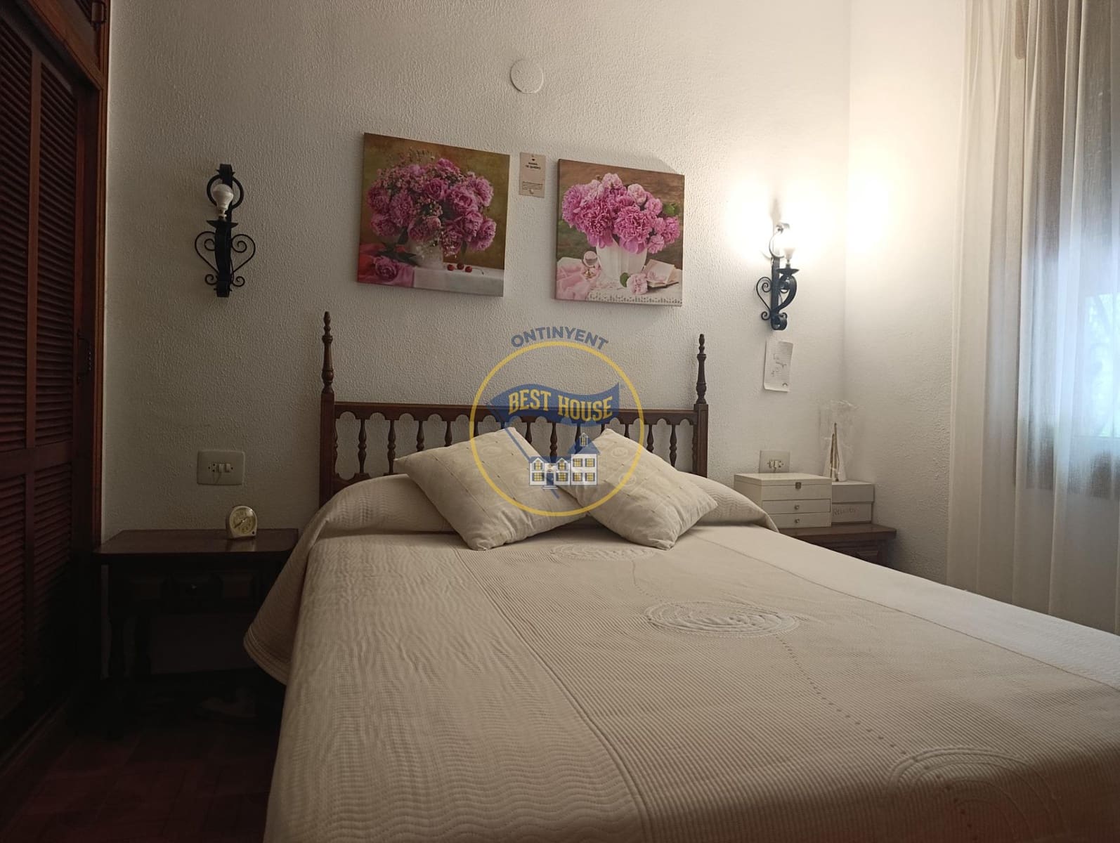 4 soveværelse Villa til salg i Ontinyent med swimmingpool garage - € 400.000 (Ref: 9975591)