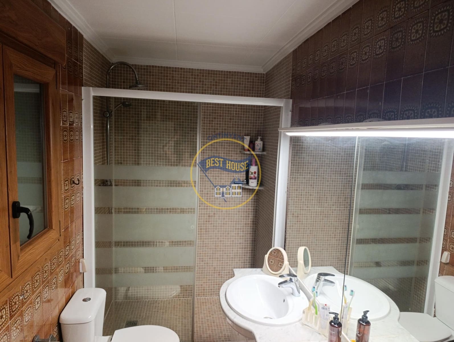4 soveværelse Villa til salg i Ontinyent med swimmingpool garage - € 400.000 (Ref: 9975591)