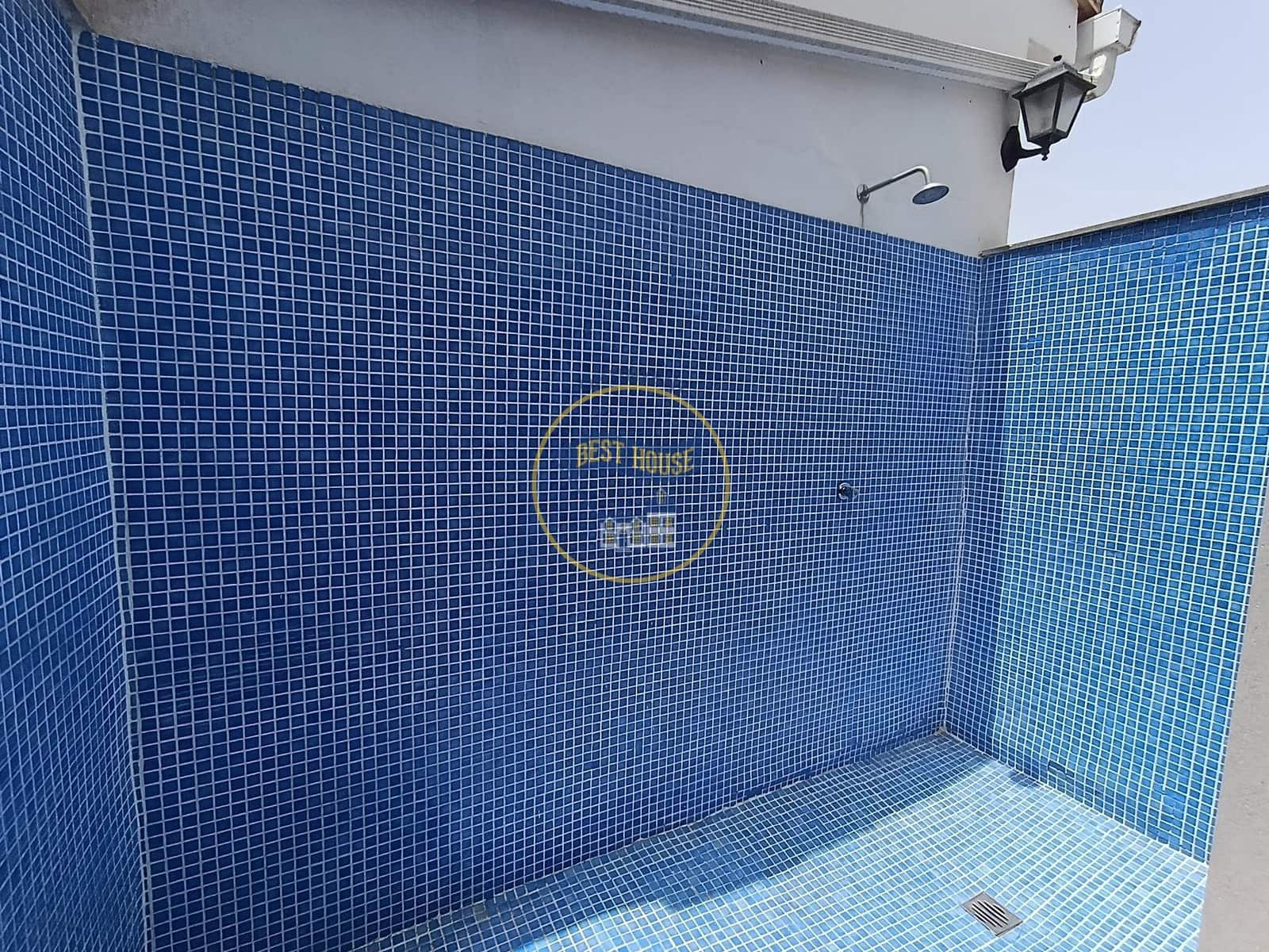 4 soveværelse Villa til salg i Ontinyent med swimmingpool garage - € 400.000 (Ref: 9975591)
