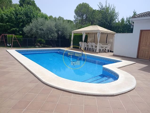 4 soveværelse Villa til salg i Ontinyent med swimmingpool garage - € 400.000 (Ref: 9975591)