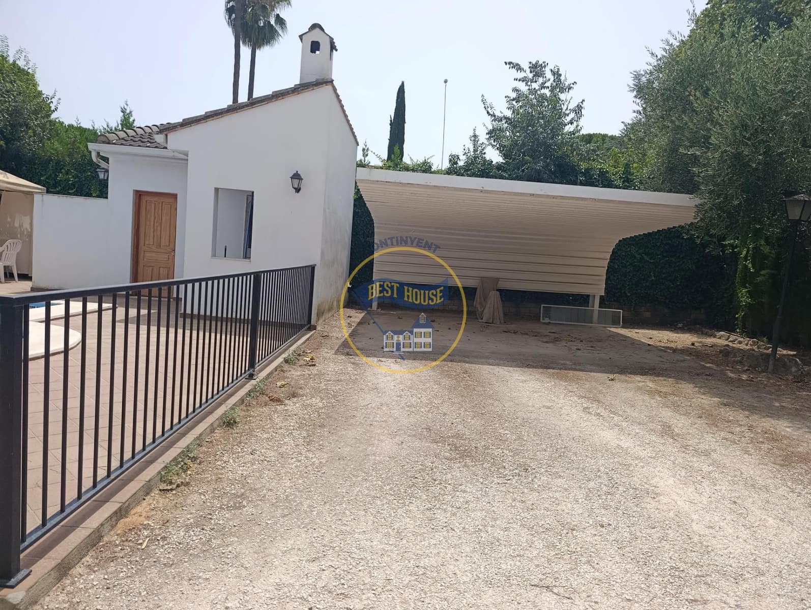 4 soveværelse Villa til salg i Ontinyent med swimmingpool garage - € 400.000 (Ref: 9975591)