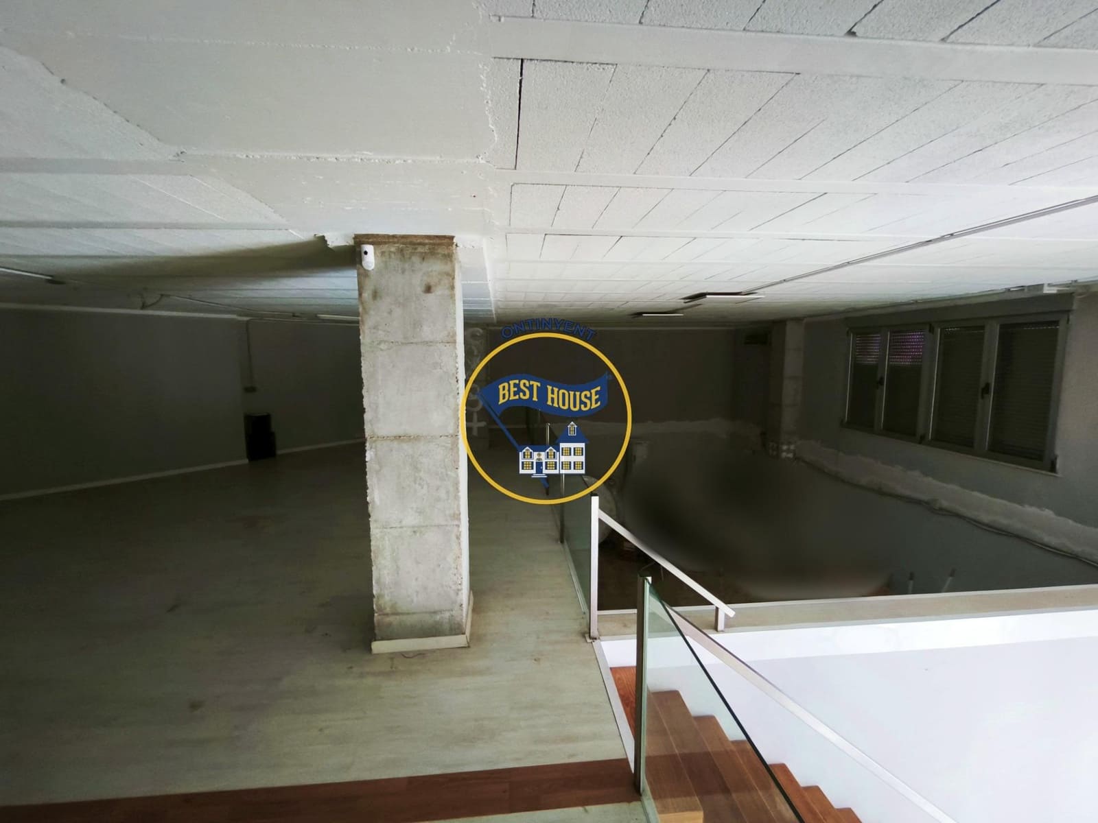 Commercieel te koop in Ontinyent - € 140.000 (Ref: 9994399)