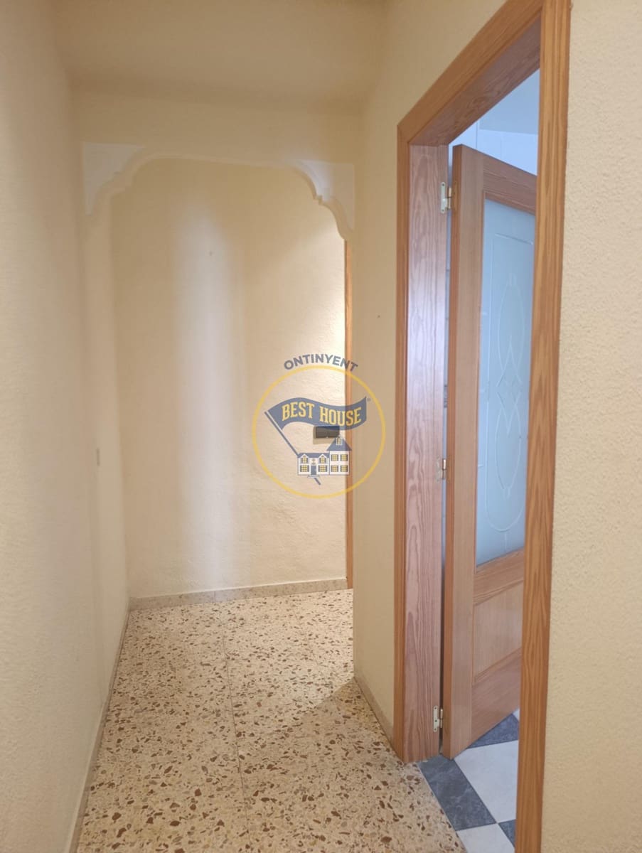3 slaapkamer Flat te koop in Albaida - € 80.000 (Ref: 9999692)