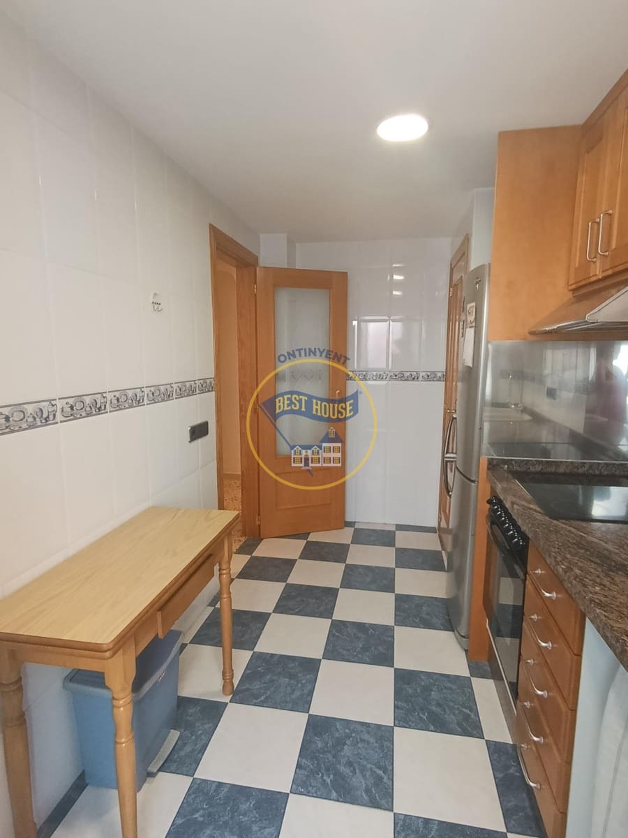 3 slaapkamer Flat te koop in Albaida - € 80.000 (Ref: 9999692)