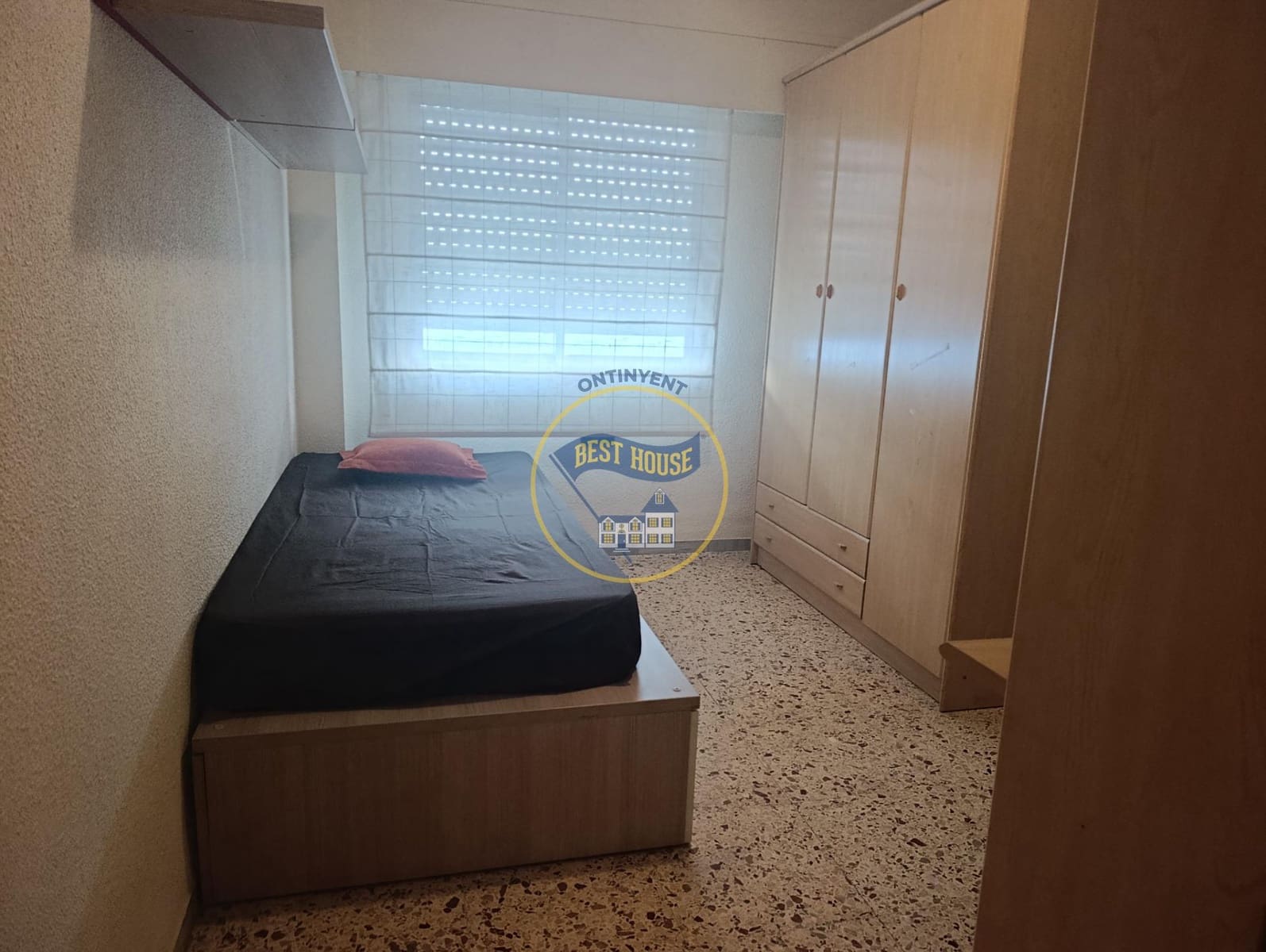 3 slaapkamer Flat te koop in Albaida - € 80.000 (Ref: 9999692)