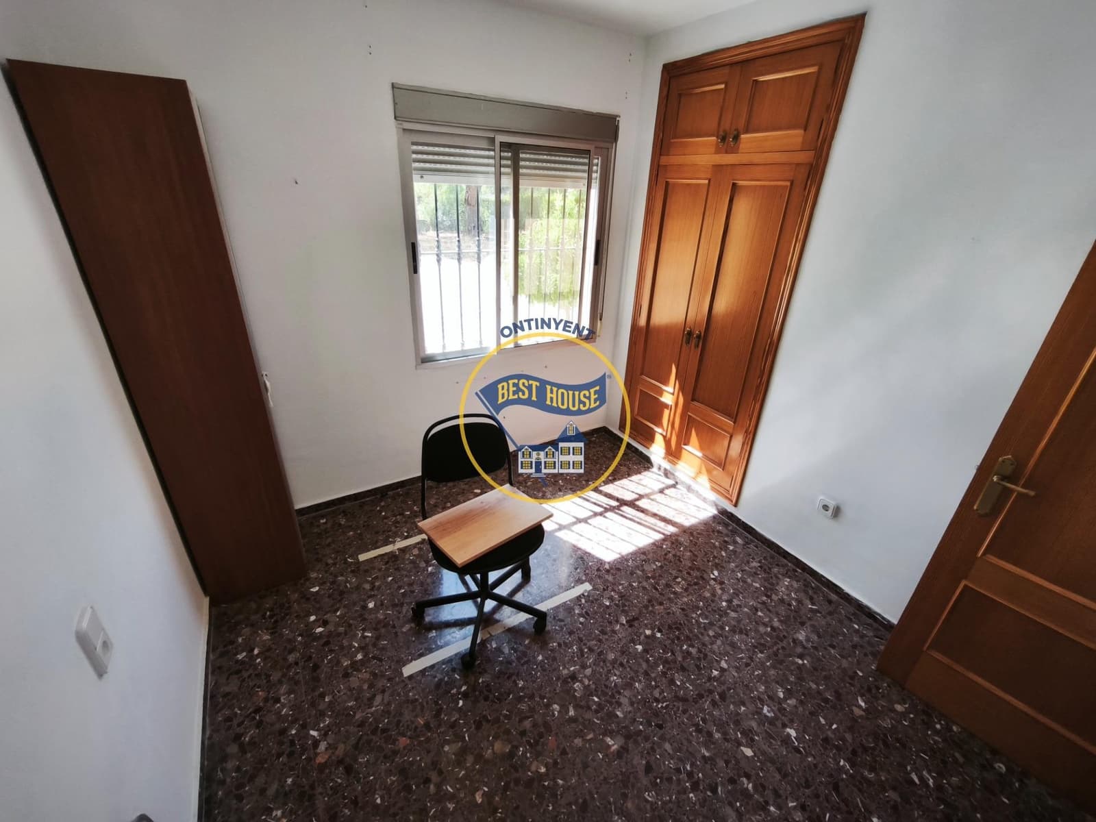 4 slaapkamer Villa te koop in Ontinyent met zwembad - € 245.000 (Ref: 9999693)