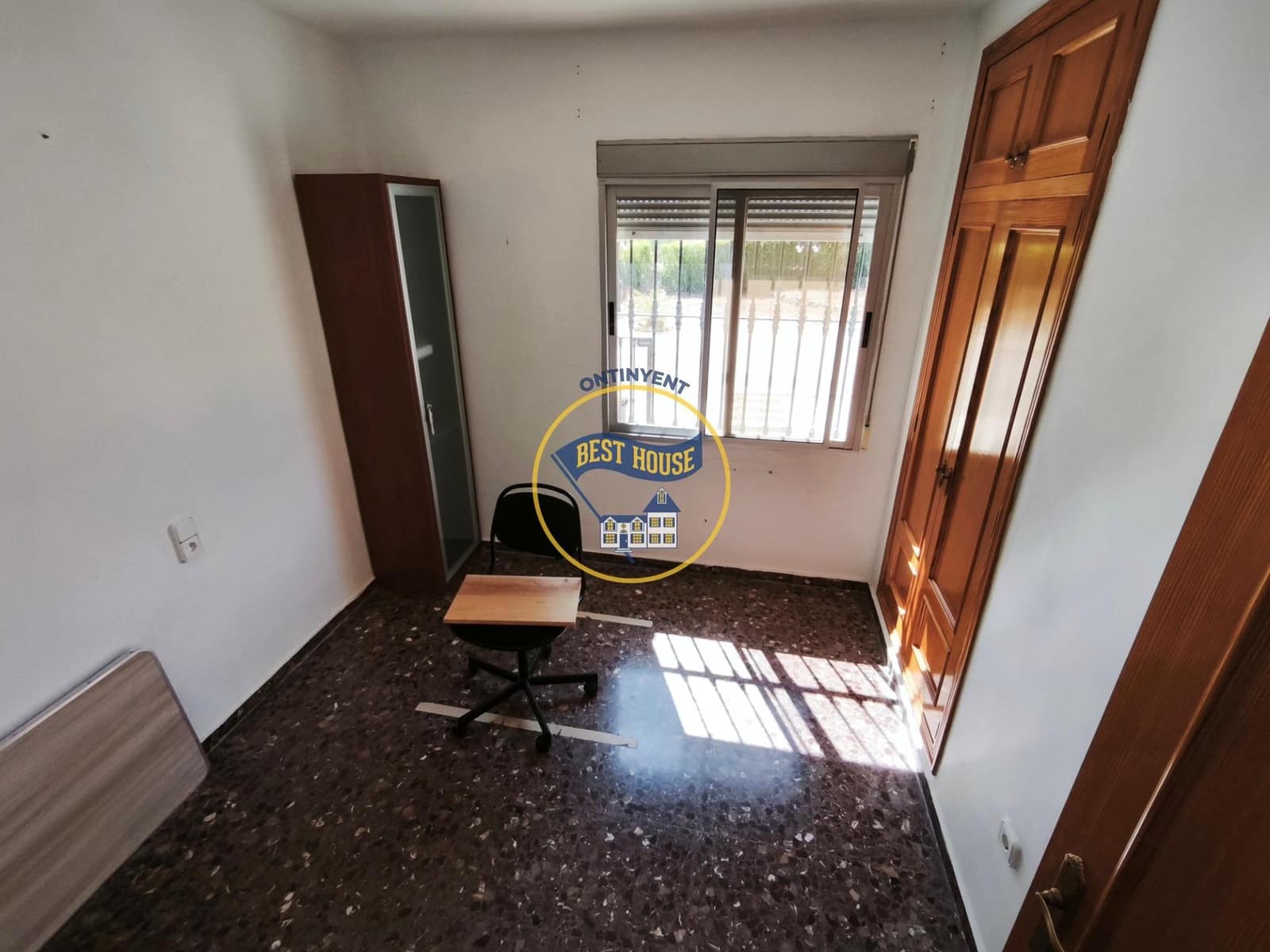 4 slaapkamer Villa te koop in Ontinyent met zwembad - € 245.000 (Ref: 9999693)