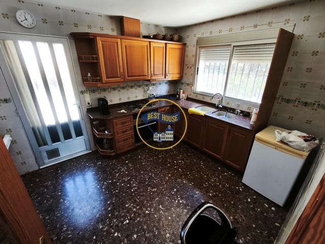 4 slaapkamer Villa te koop in Ontinyent met zwembad - € 245.000 (Ref: 9999693)