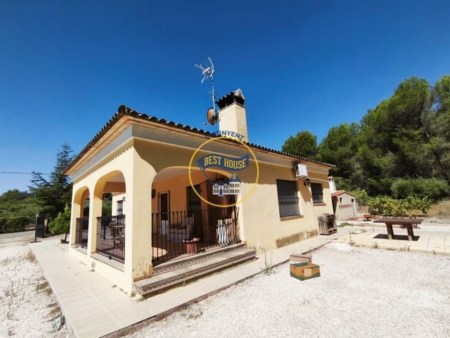 4 slaapkamer Villa te koop in Ontinyent met zwembad - € 245.000 (Ref: 9999693)