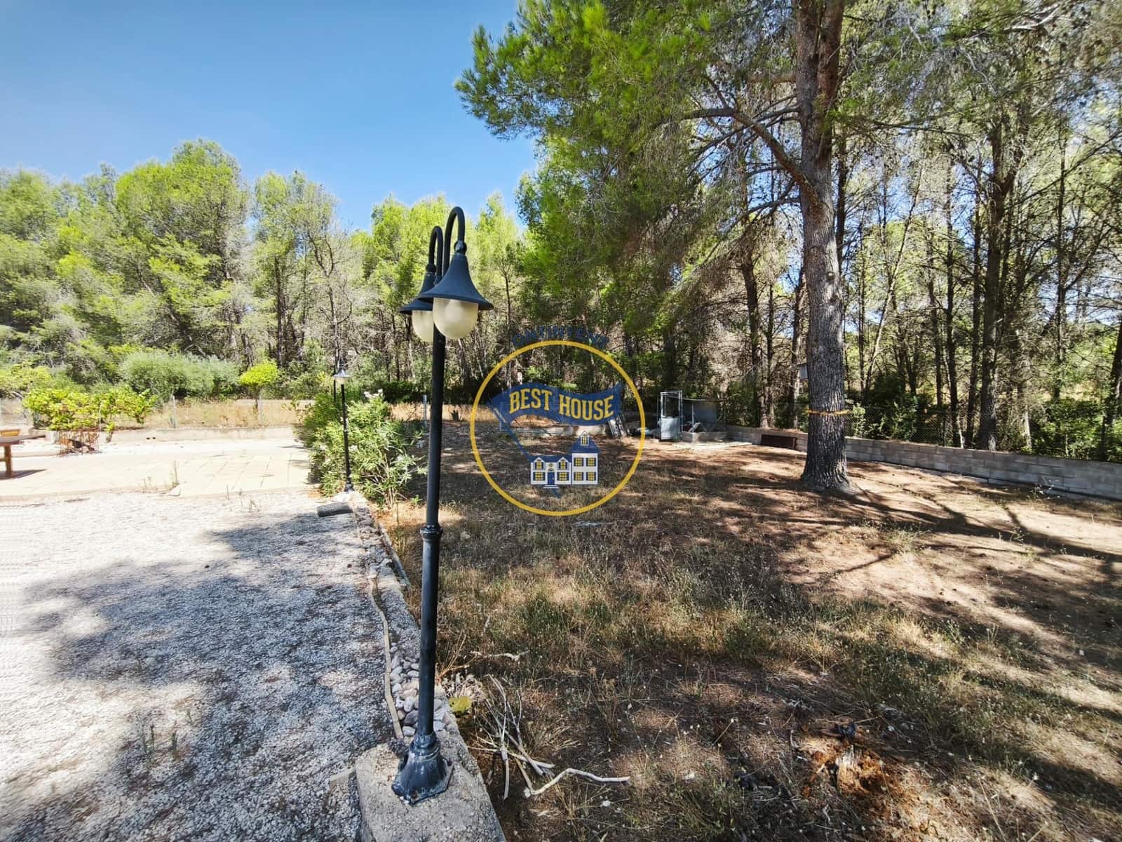 4 slaapkamer Villa te koop in Ontinyent met zwembad - € 245.000 (Ref: 9999693)