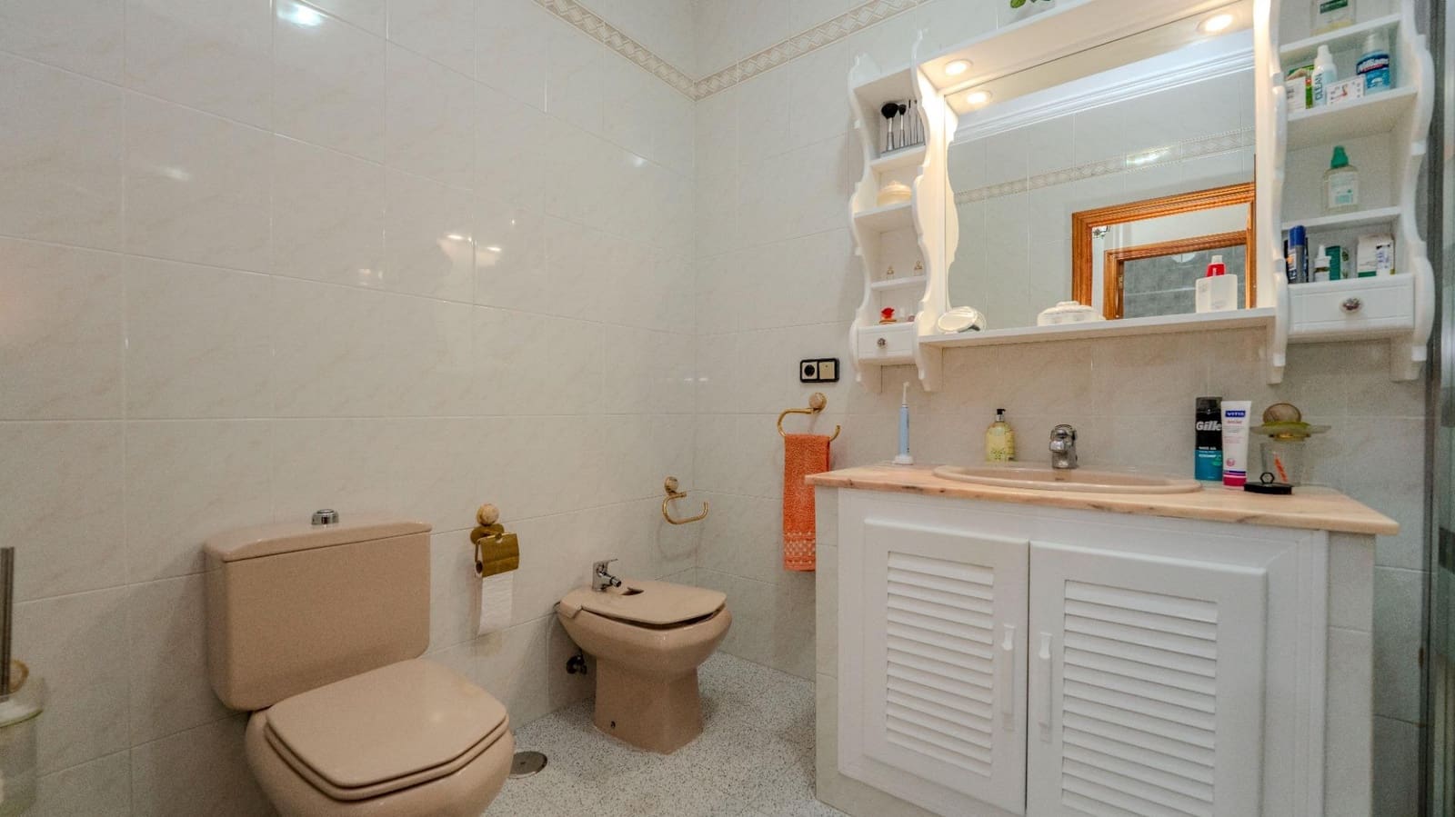 4 sovrum Radhus till salu i Ayamonte med garage - 385 000 € (Ref: 10120059)
