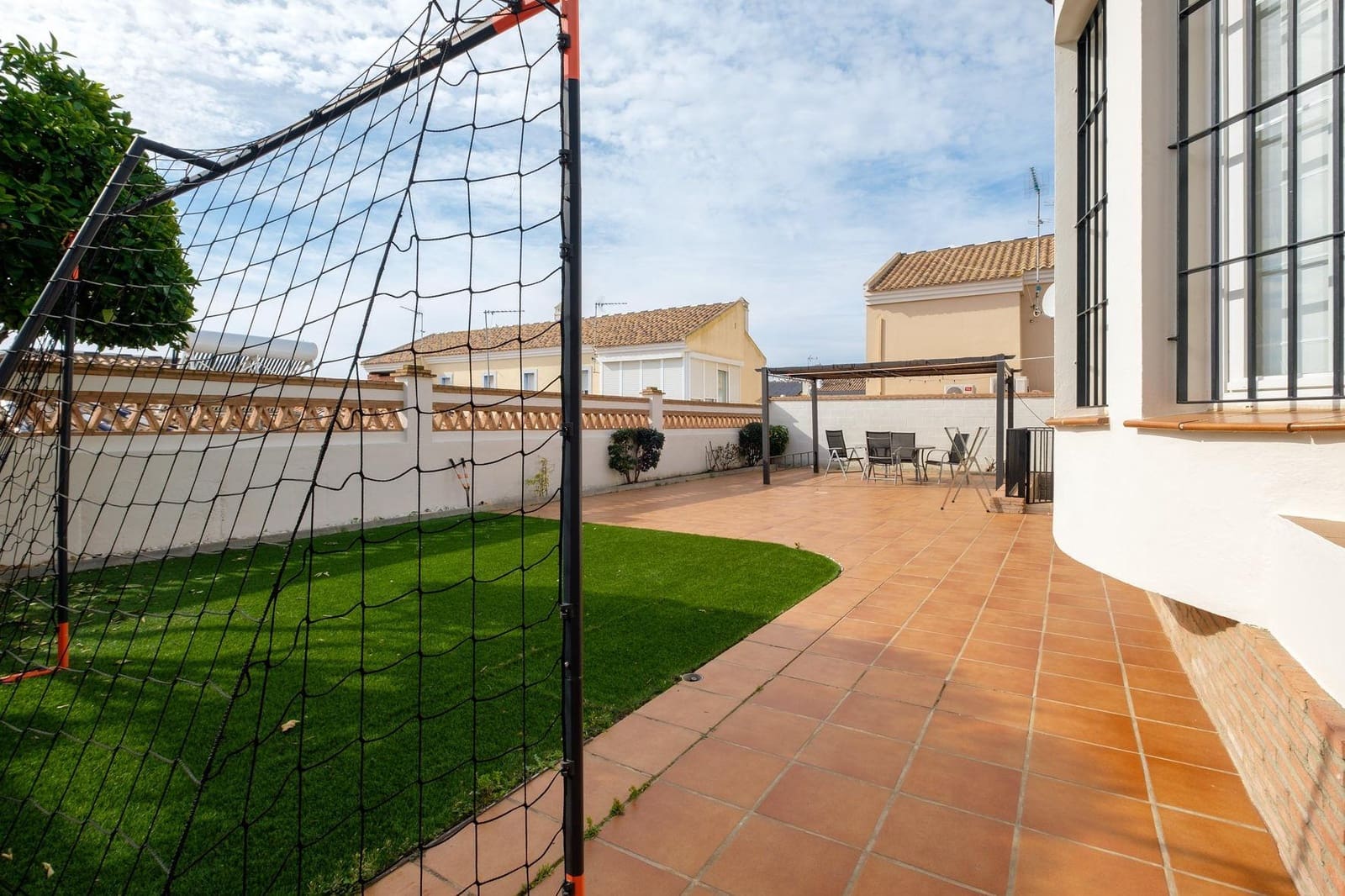 3 bedroom Villa for sale in Ayamonte with garage - € 399,000 (Ref: 8112587)