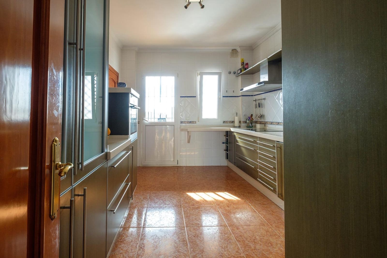 3 bedroom Villa for sale in Ayamonte with garage - € 399,000 (Ref: 8112587)