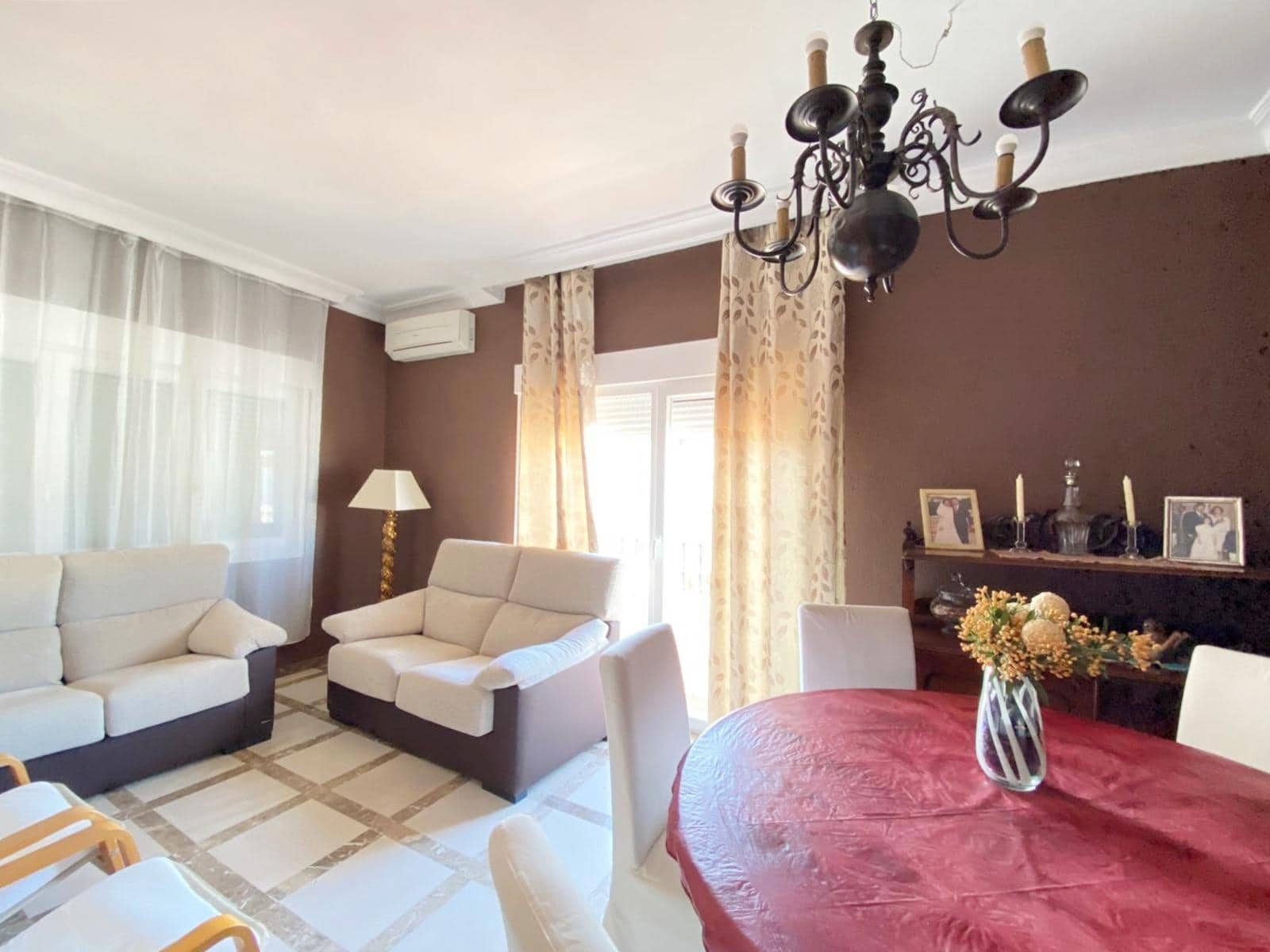 4 soveværelse Lejlighed til salg i Ayamonte med garage - € 169.000 (Ref: 8544663)