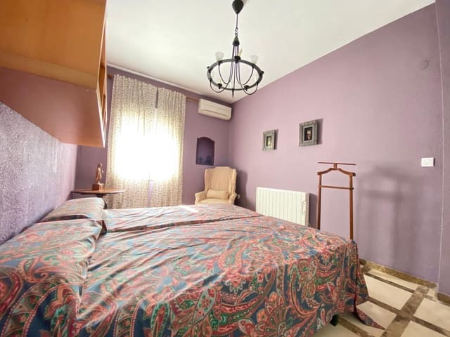 4 makuuhuone Asunto myytävänä paikassa Ayamonte mukana 
autotalli - 169 000 € (Ref: 8544663)