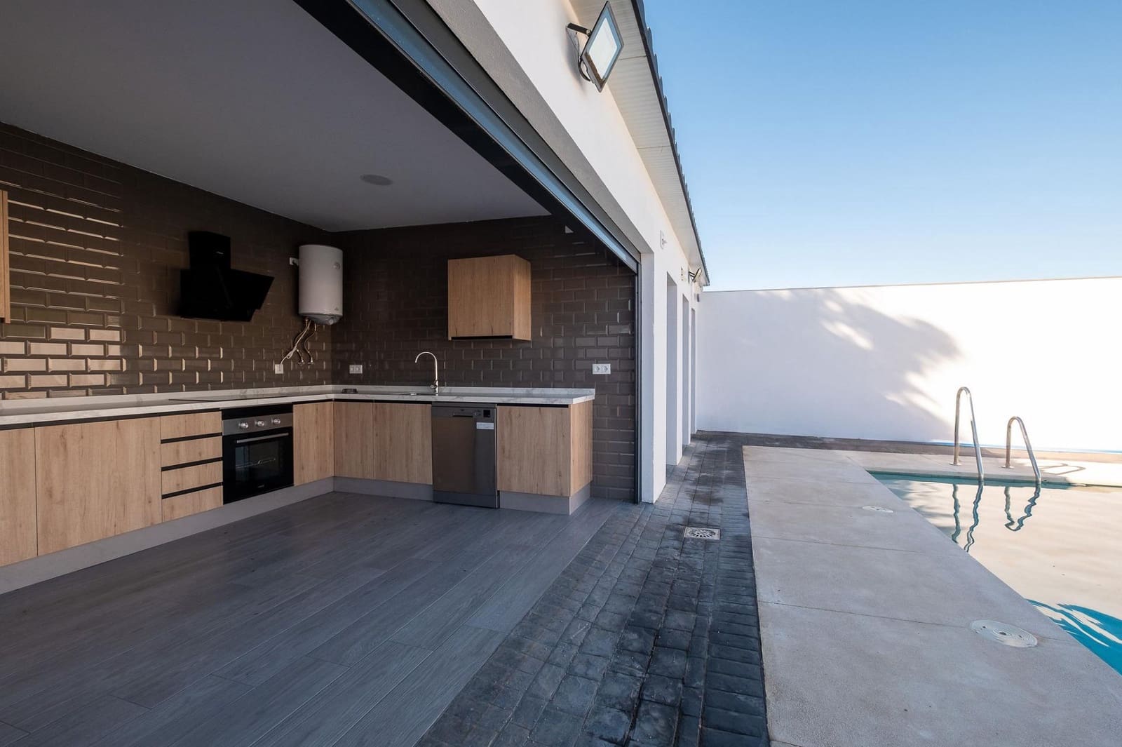 5 soveværelse Villa til salg i Ayamonte med swimmingpool garage - € 669.000 (Ref: 8662836)