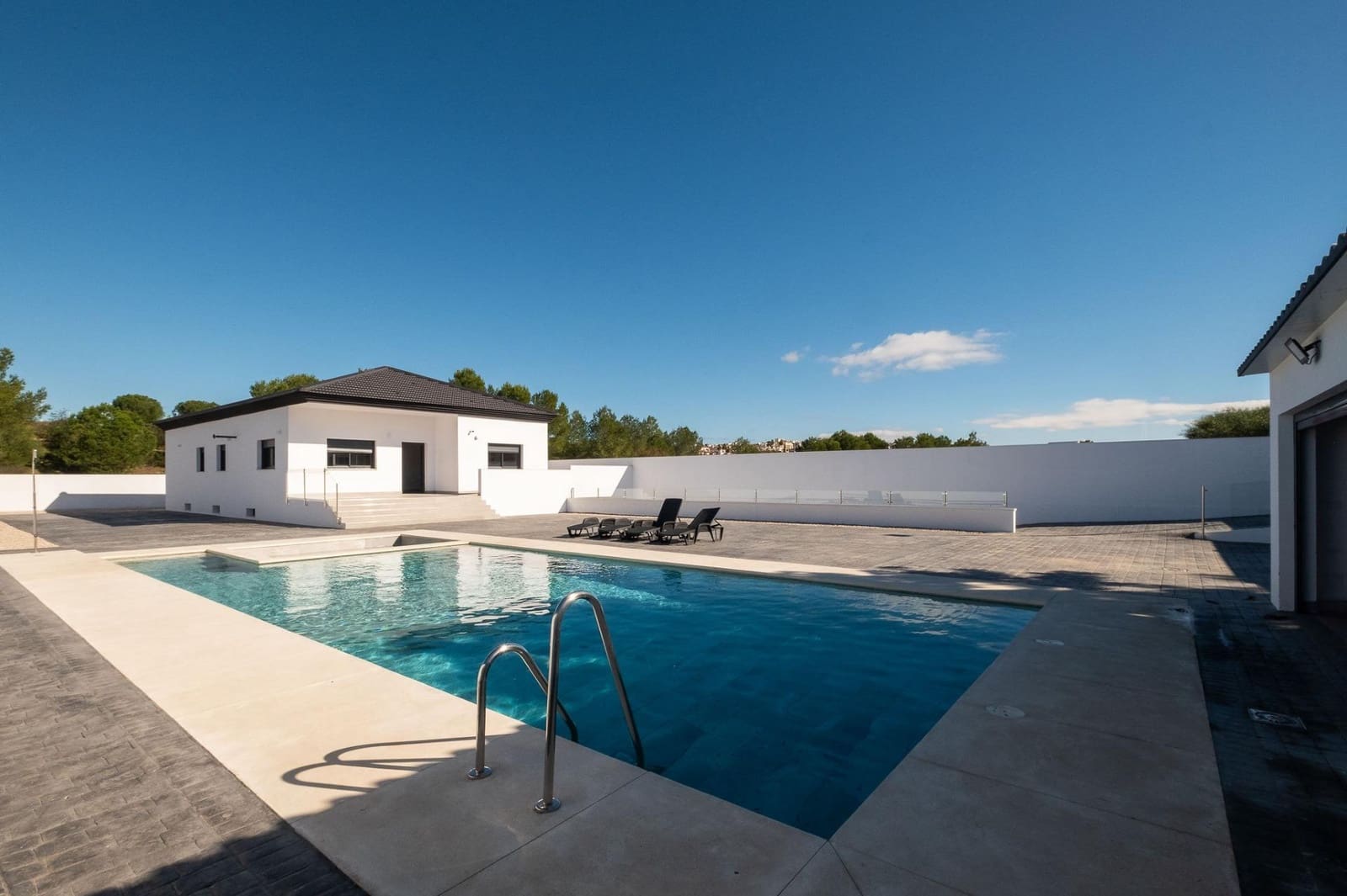 5 soveværelse Villa til salg i Ayamonte med swimmingpool garage - € 669.000 (Ref: 8662836)