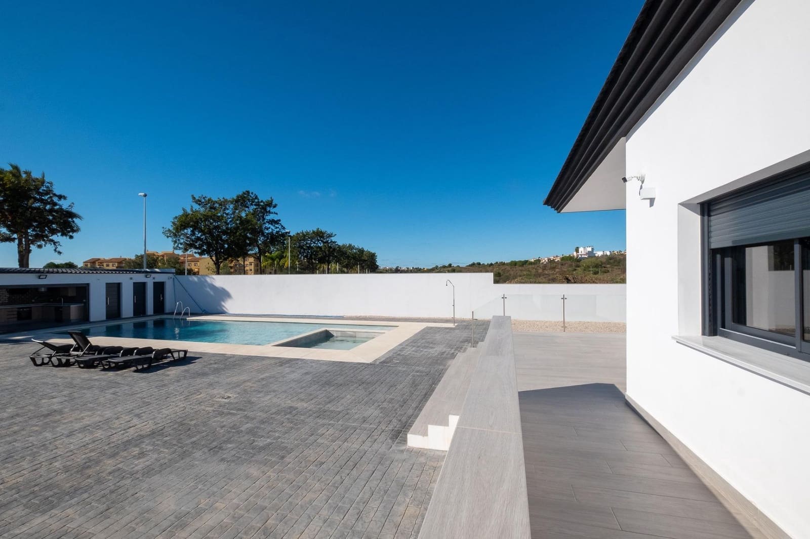 5 soveværelse Villa til salg i Ayamonte med swimmingpool garage - € 669.000 (Ref: 8662836)
