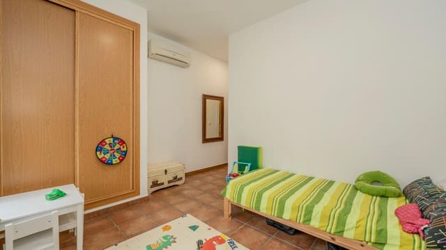 4 soverom Villa til salgs i Ayamonte med svømmebasseng - € 370 000 (Ref: 8885942)