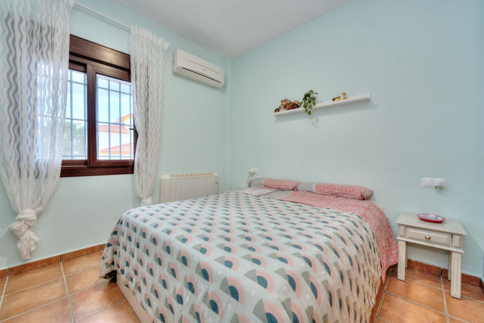 4 soveværelse Villa til salg i Ayamonte med swimmingpool - € 370.000 (Ref: 8885942)