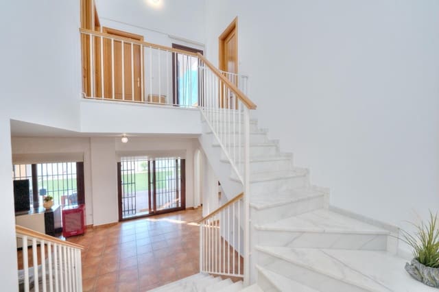 4 slaapkamer Villa te koop in Ayamonte met zwembad - € 366.000 (Ref: 8885942)