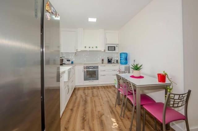 Pareado de 4 habitaciones en Ayamonte en venta con garaje - 375.000 € (Ref: 9051217)