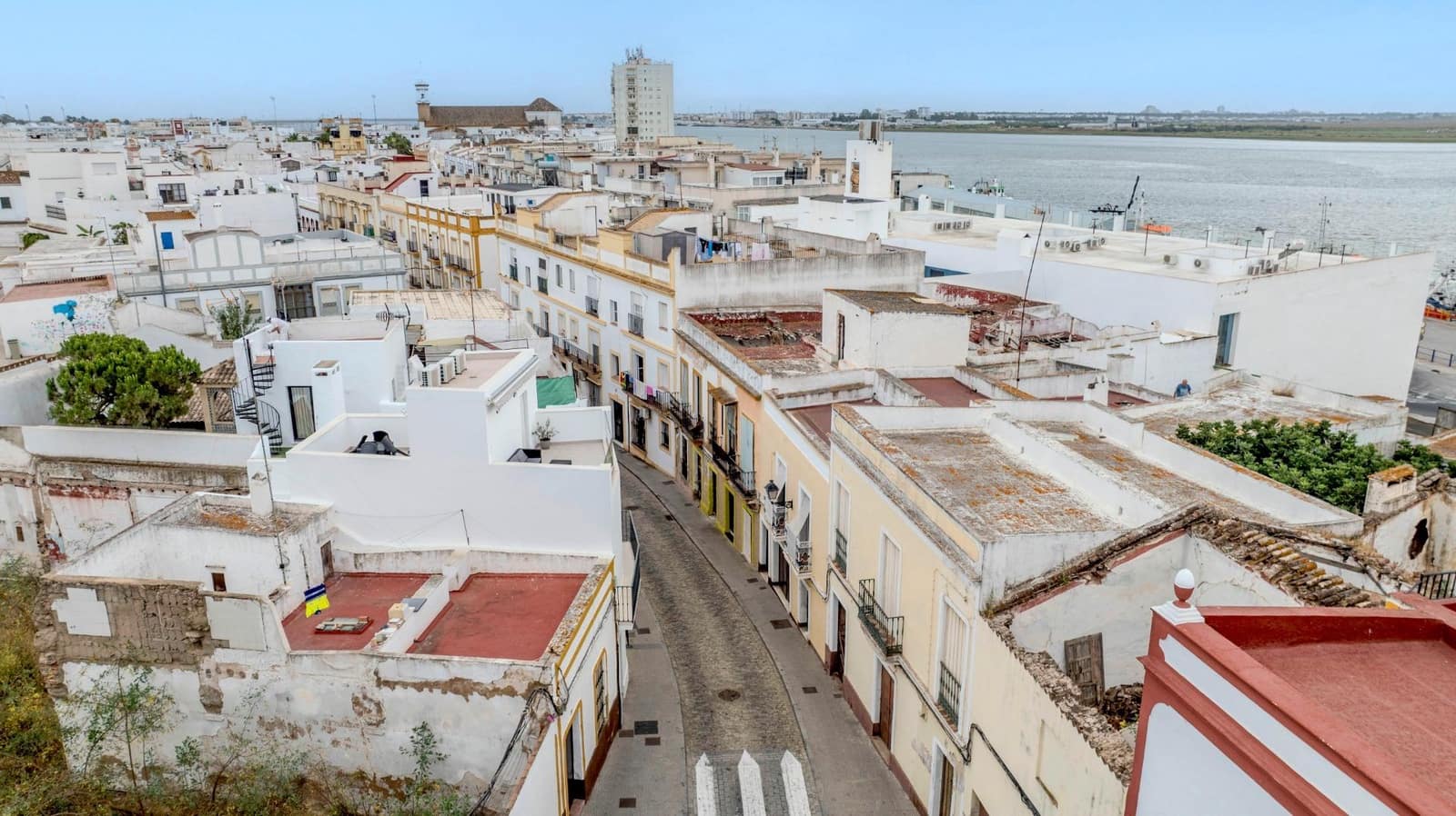 4 sypialnia Dom na sprzedaż w Ayamonte z garażem - 159 000 € (Ref: 9095421)